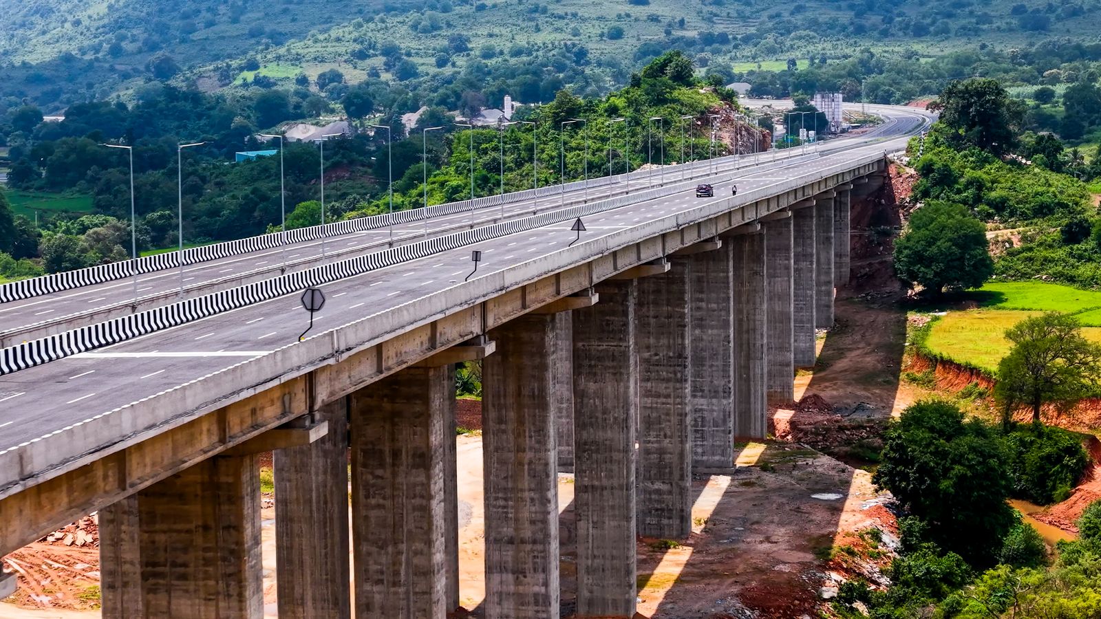 Six Lane Kandili construction